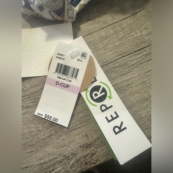 Becca Swim Top - Picture 5 of 7